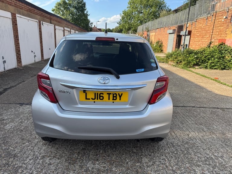 2016 Toyota Yaris Euro 6 Hatchback Petrol Automatic