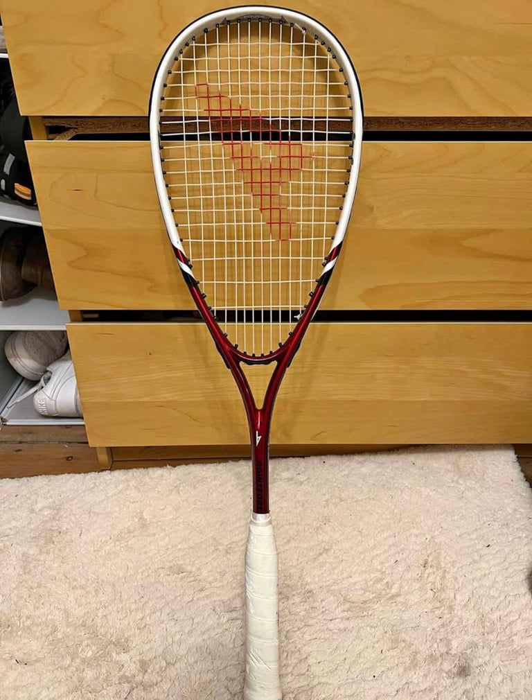 Pointfore Squash racket