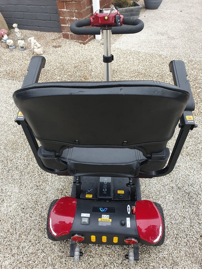 Auto folding mobility scooter
