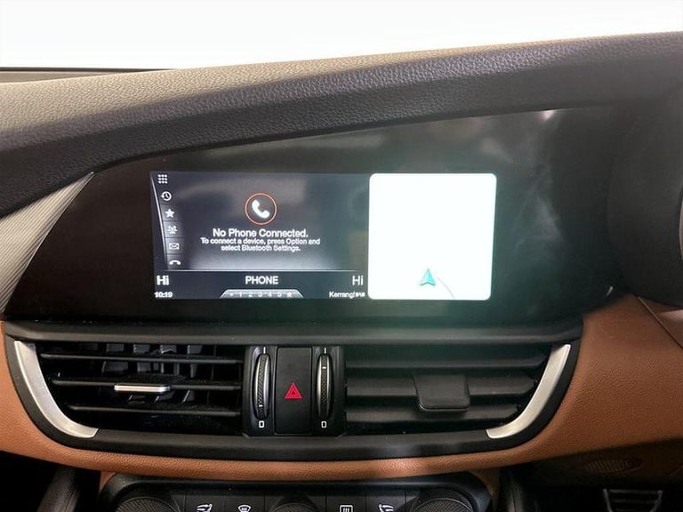 2017 Alfa Romeo Giulia 2.0 TB 280 Veloce 4dr Auto SALOON PETROL Automatic