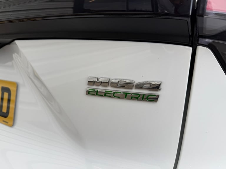  MG Motor UK Mg4 125kW SE EV 51kWh 5dr Auto Electric