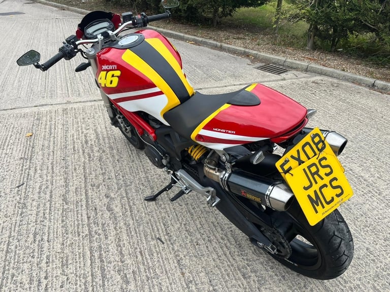 2008 08 DUCATI MONSTER 696 PLUS M696  RED NAKED M 696 RETRO CAFE STYLE