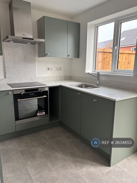 3 bedroom house in Ringlet Street, Bamber Bridge, PR5 (3 bed) (#2634853)