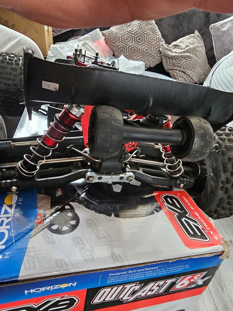Arrma outcast kraton chassis conversion 6s hobbywing beast heavily upgraded brushless rc