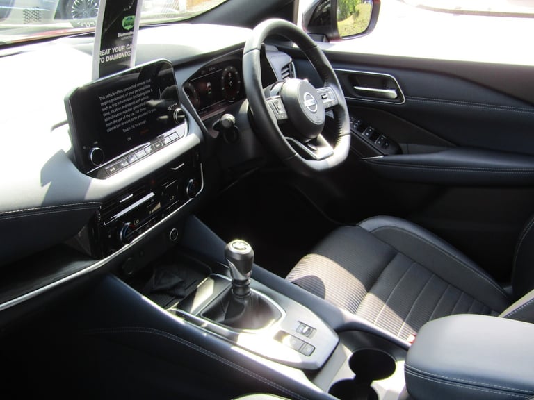 2022 Nissan Qashqai 1.3 DiG-T MH Tekna 5dr Hatchback Petrol Manual