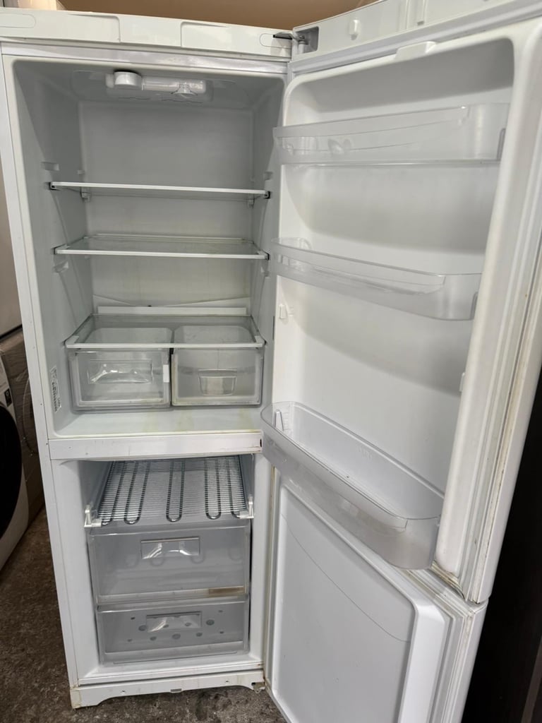 Indesit Fridge Freezer With Free Delivery N Warranty 