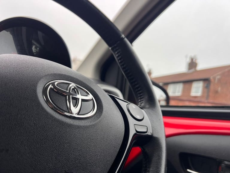 2016 16 TOYOTA AYGO 1.0 VVT-I X-PLAY HATCHBACK 3DR PETROL MANUAL EURO 6 (68 PS)