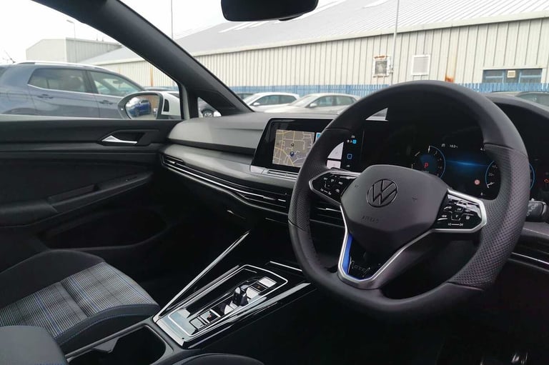 2025 Volkswagen Golf 1.4 TSI GTE 5dr DSG Hatchback Hybrid Automatic