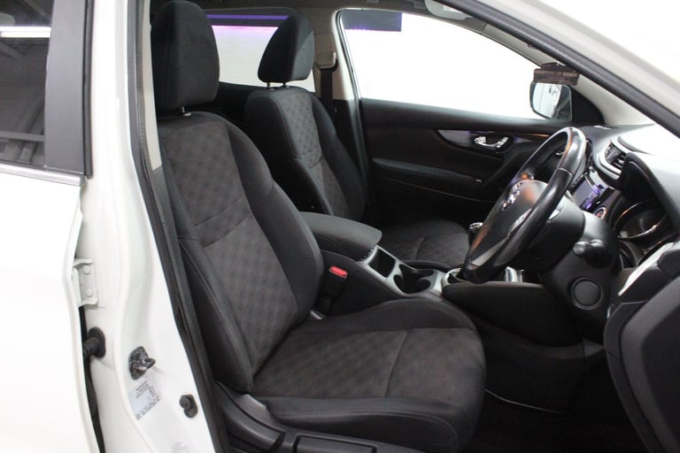 2014 Nissan Qashqai 1.2 DIG-T n-tec+ 2WD Euro 5 (s/s) 5dr HATCHBACK Petrol Manual