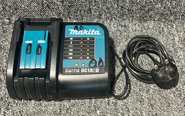 Makita charger 
