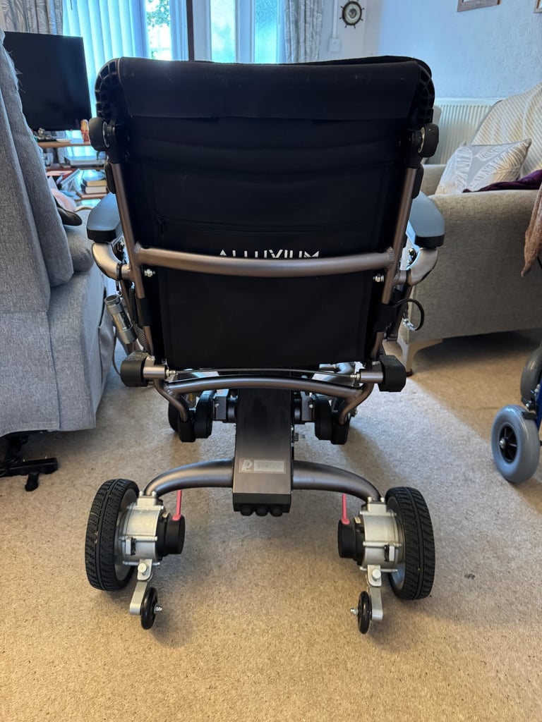 Folding power chair wheelchair 