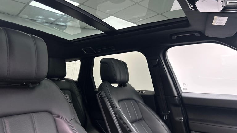 2021 Land Rover Range Rover Sport 3.0 D300 MHEV HSE Silver SUV 5dr Diesel Auto 4WD Euro 6 (s/s) (...