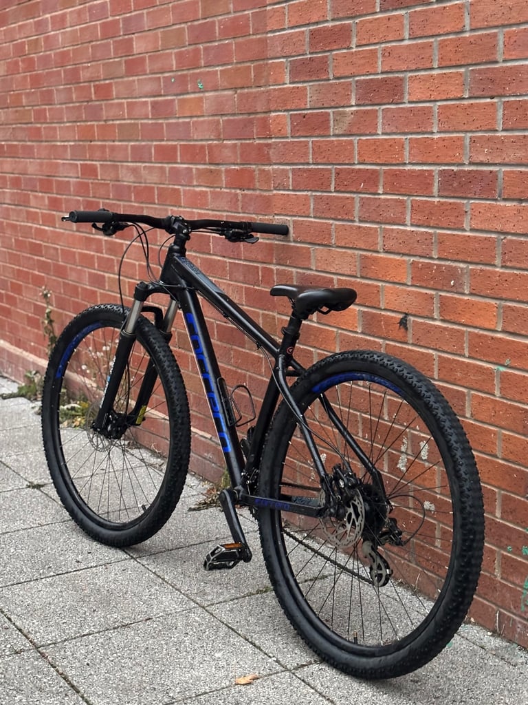 Carrera Hellcat 29” mountain bike, 18” Frame - Hydraulic Breaks