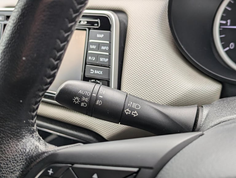 2017 Nissan Micra 1.5 dCi N-Connecta Hatchback 5dr Diesel Manual Euro 6 (s/s) (90 ps) HATCHBACK D...