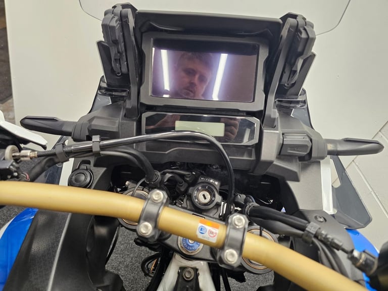 Honda CRF1100 Africa Twin ** 1 Owner - Full Luggage - Warranty **