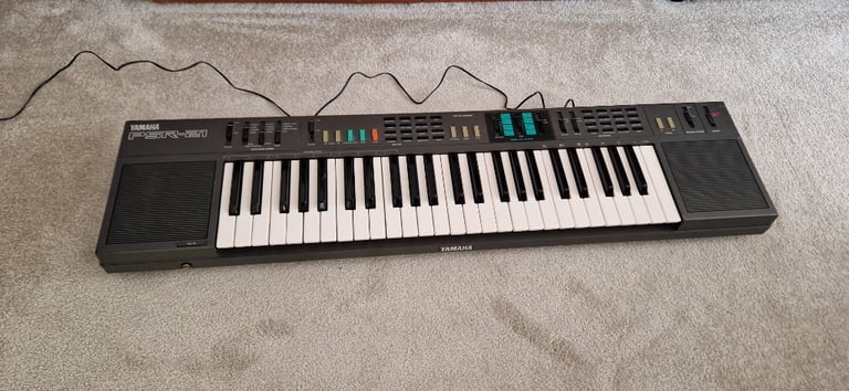 Vintage 1986 Yamaha PSR-21 Synth Keyboard with synthesiser functions 