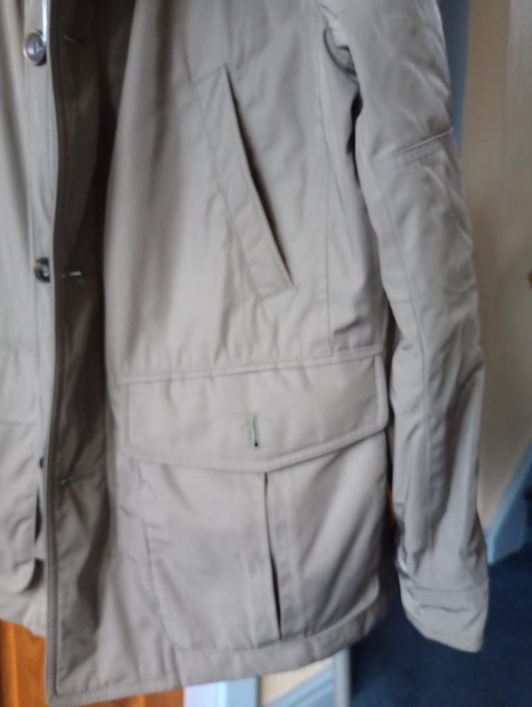 Men’s Heavy Duty Winter Coat – Size M/L 