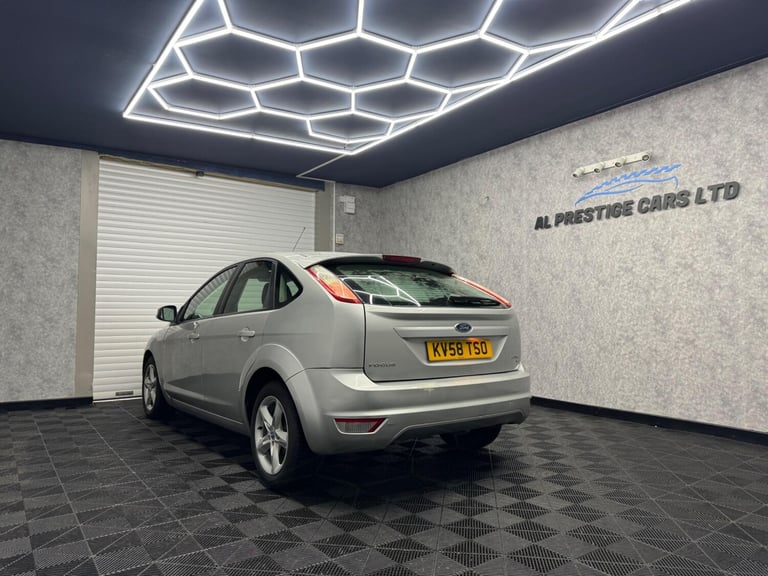 2008 Ford Focus 1.6 Zetec 5dr HATCHBACK Petrol Automatic
