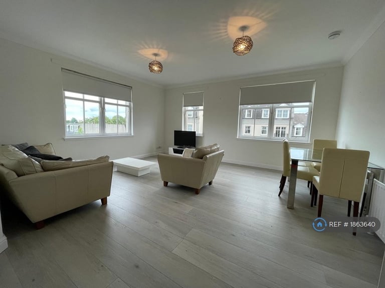 2 bedroom flat in Great Western Road, Aberdeen, AB10 (2 bed) (#1863640)