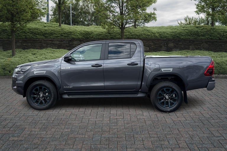 2025 Toyota Hilux Invincible X D/Cab Pick Up 2.8 Hybrid 48V Auto PICK UP DIESEL Automatic