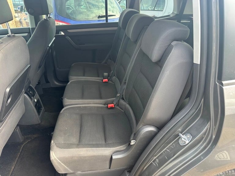 Volkswagen Touran SE TDI BLUEMOTION TECHNOLOGY