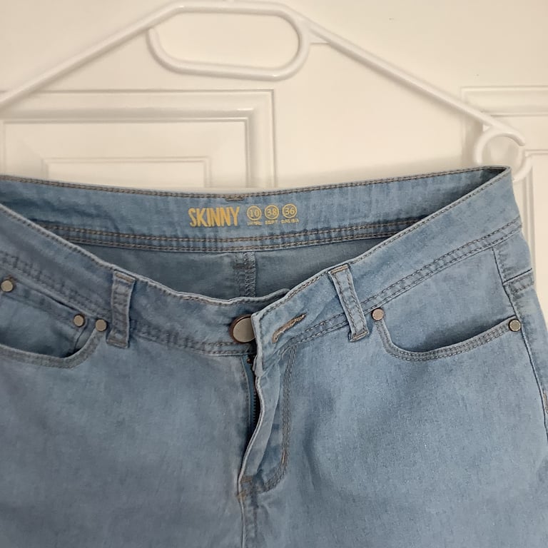 Reduced Buy all the clothing item as job lot Lady’s light colour jeans straight leg size 10