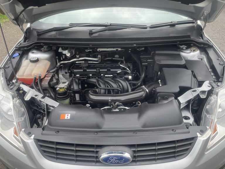 FORD FOCUS 1.6 Style 2010