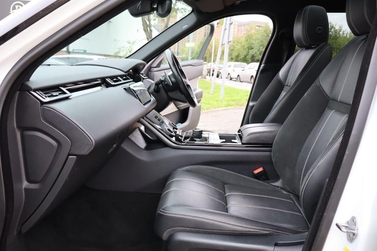 LAND ROVER RANGE ROVER VELAR 2.0 D240 R-Dynamic SE Auto 4WD Euro 6 (s/s) 5dr