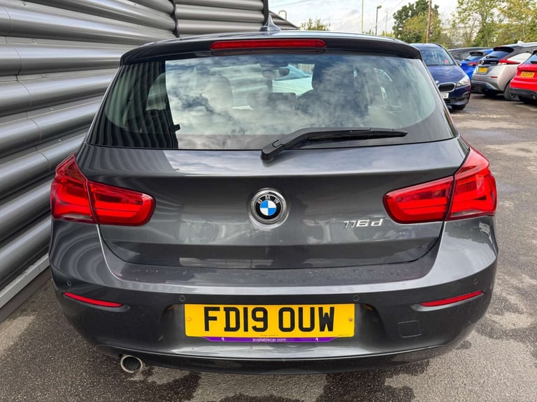 2019 BMW 1 Series 116d SE Business 5dr [Nav/Servotronic] HATCHBACK DIESEL Manual