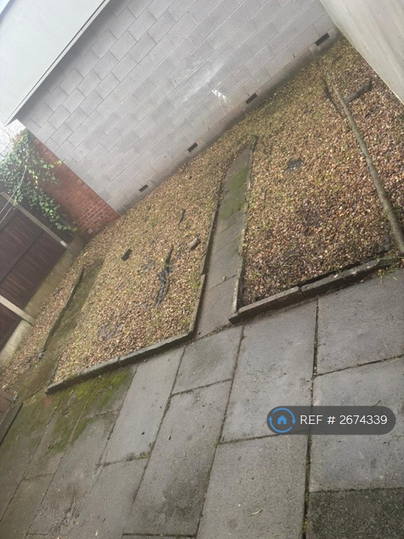 3 bedroom house in Station Road, Carlton, Nottingham, NG4 (3 bed) (#2674339)