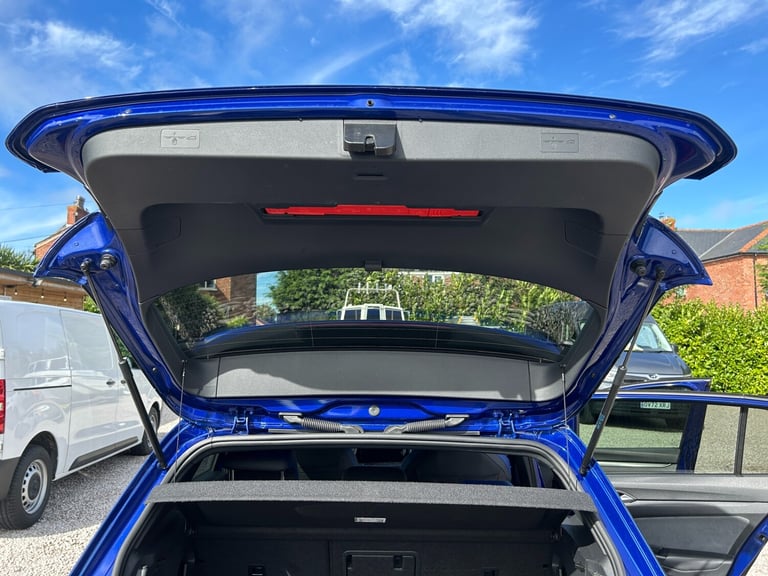 2021 VOLKSWAGEN GOLF MK8 2.0 TSI 320 R 4Motion 5dr DSG