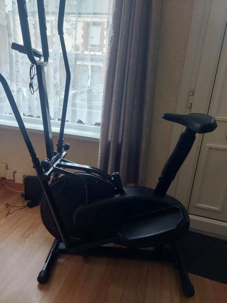 Cross trainer, excercise bike 
