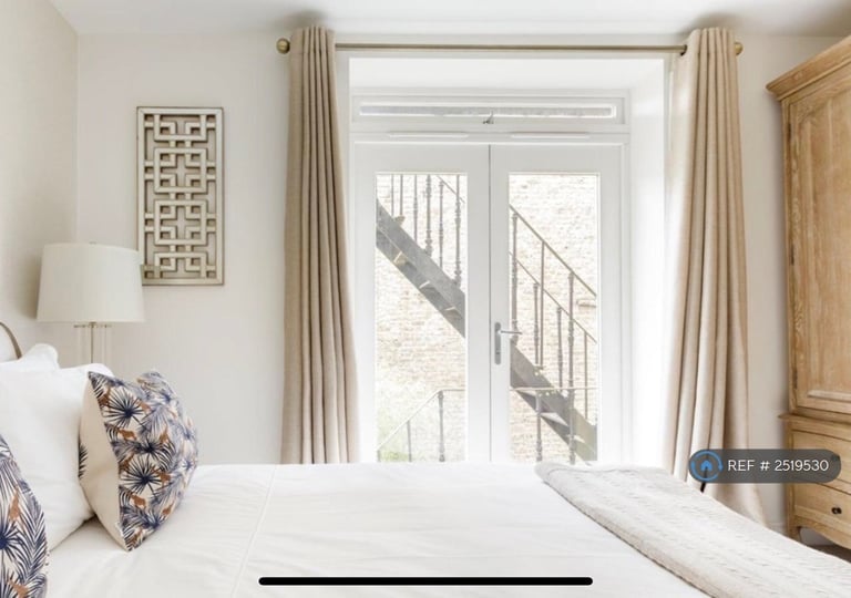 2 bedroom flat in Wandsworth Bridge Road, London, SW6 (2 bed) (#2519530)