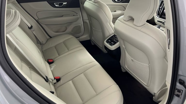 2025 Volvo V60 Plus, B4 Mild hybrid, Petrol, Dark Estate Petrol Automatic