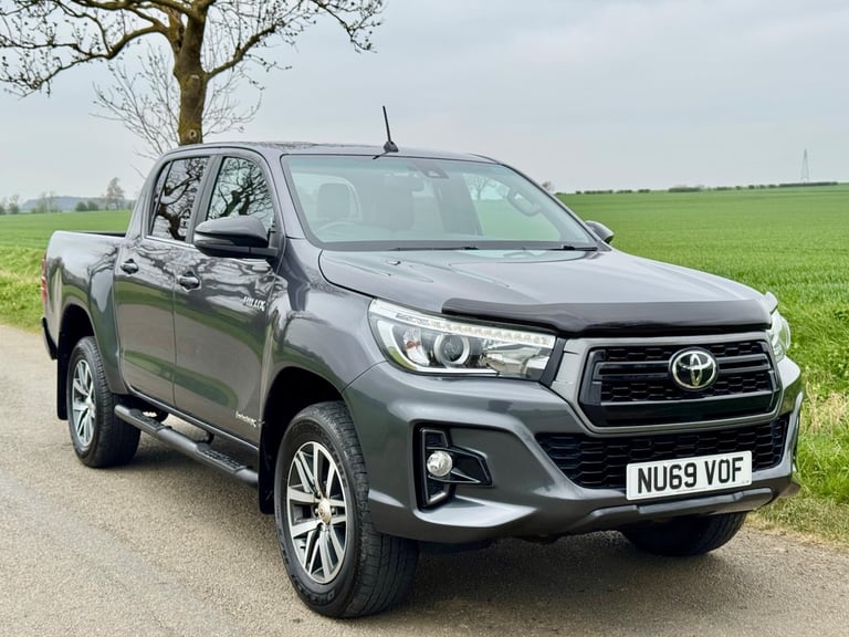 2019 Toyota Hilux 2.4 D-4D Invincible X 4WD Euro 6 (s/s) 4dr (TSS) PICK UP Diesel Manual