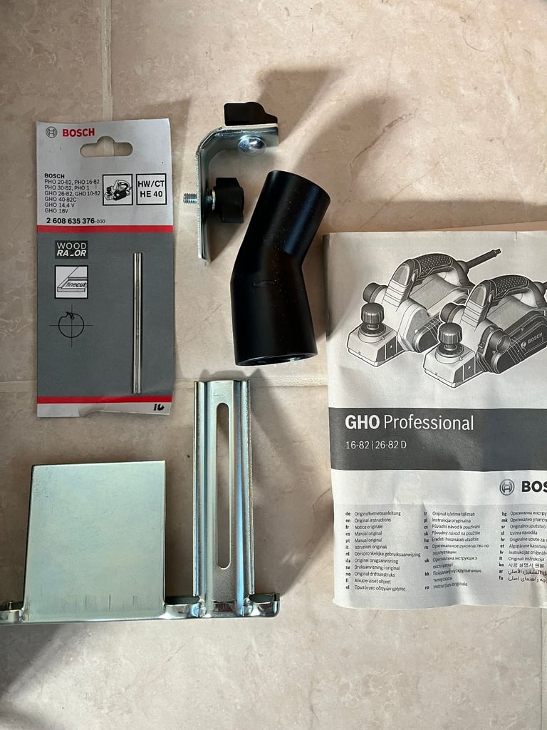 Bosch Professional 710W 240V 2.6mm Corded Electric Planer. 