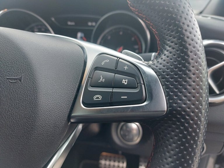 Mercedes GLA GLA 220 D 4MATIC AMG LINE PREMIUM