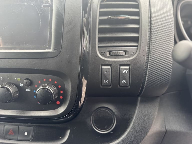2019 Vauxhall Vivaro 1.6 CDTi 2900 BiTurbo ecoTEC Limited Edition Nav Crew Van Double Cab 5dr Di ...