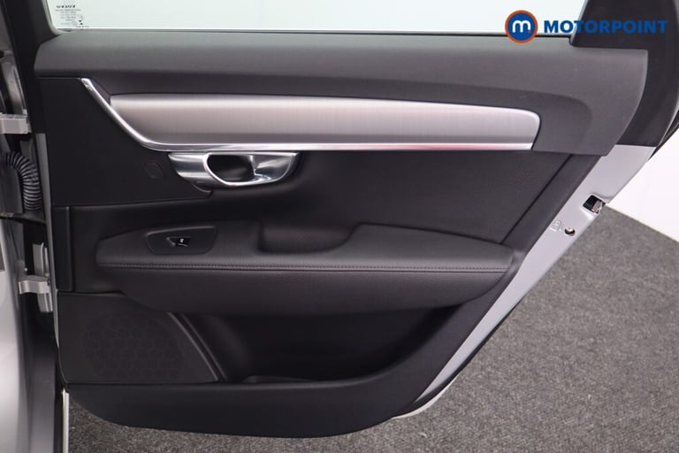 2019 Volvo S90 2.0 D4 Momentum 4dr Geartronic Saloon Diesel Automatic