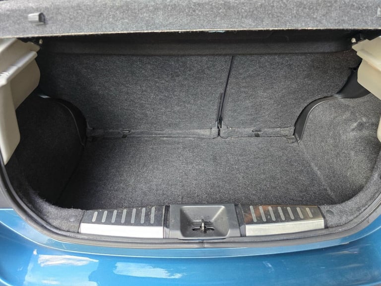 2015 Nissan Micra 1.2 Tekna Euro 5 5dr Hatchback Petrol Manual