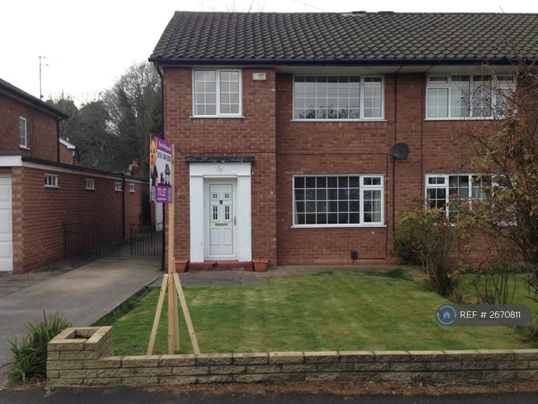 image for 3 bedroom house in Blenheim Road, Cheadle Hulme, Cheadle, SK8 (3 bed) (#2670811)