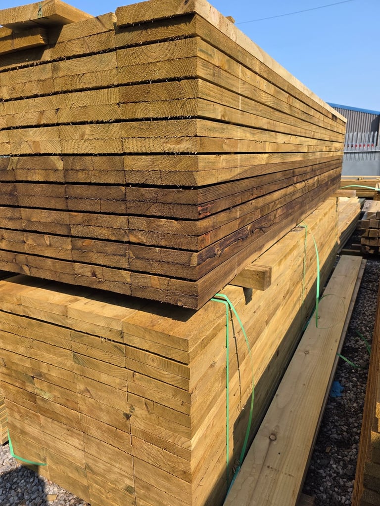 3.6M TREATED TIMBER SCAFFOLDING BOARDS 