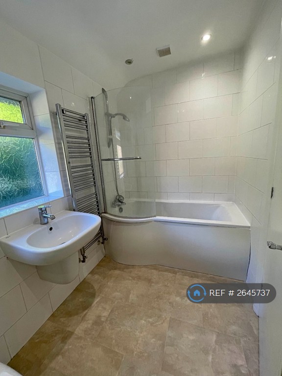 4 bedroom house in The Ridgeway, Marlow, SL7 (4 bed) (#2645737)