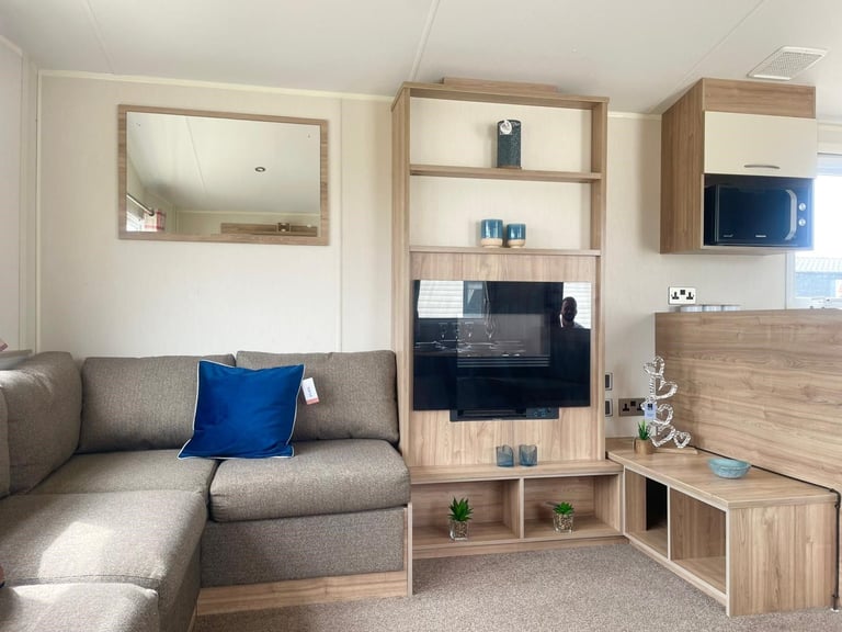 CHEAP STATIC CARAVAN FOR SALE AT BROADLAND SANDS HOLIDAY PARK - 11.5 MONTH OWNER SEASON