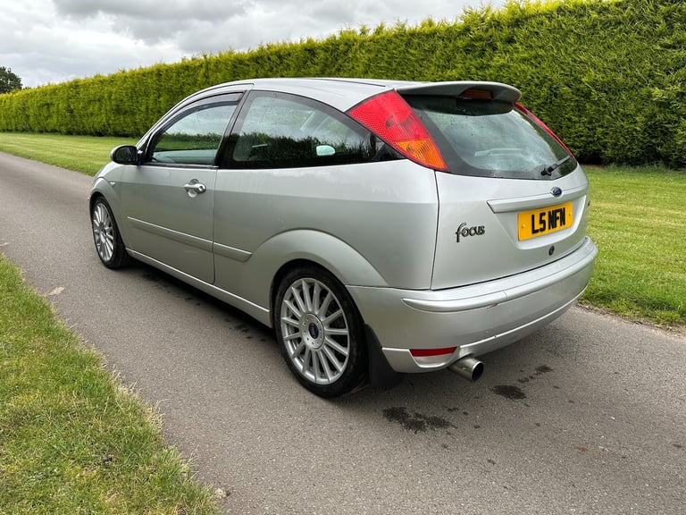 2004 Ford Focus 2.0 ST170 3dr HATCHBACK Petrol Manual - Image 5