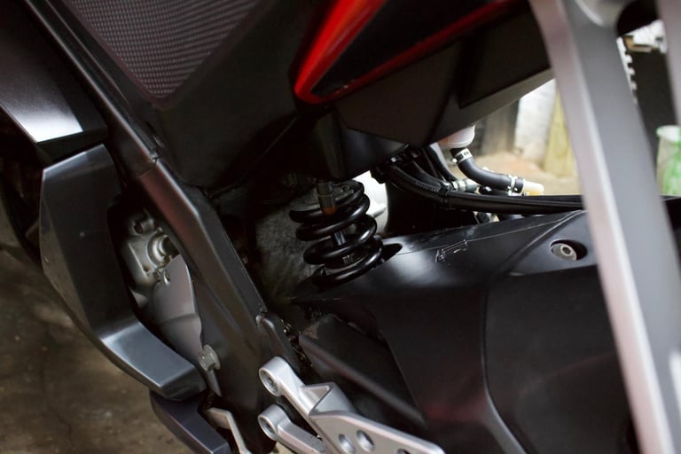 Yamaha R125 NOT R-125 YZF R125 R 125 CBR 125 GSXR125 RC125 