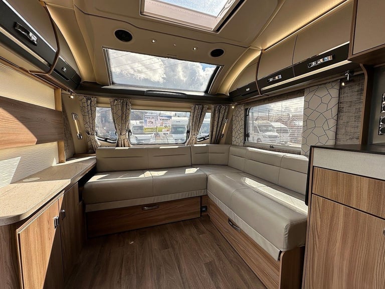 2022 Swift Elegance 850 Fixed Island Bed– 4 Berth Caravan