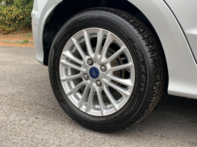 2019 Ford Ka+ 1.2 Ti-VCT Zetec Euro 6 (s/s) 5dr HATCHBACK Petrol Manual
