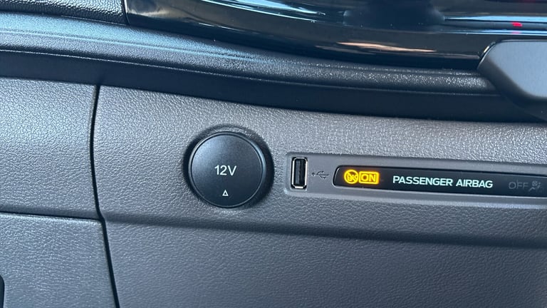 2023 Ford Transit Custom 2.0 EcoBlue 130ps Low Roof D/Cab Limited Van PANEL VAN DIESEL Manual