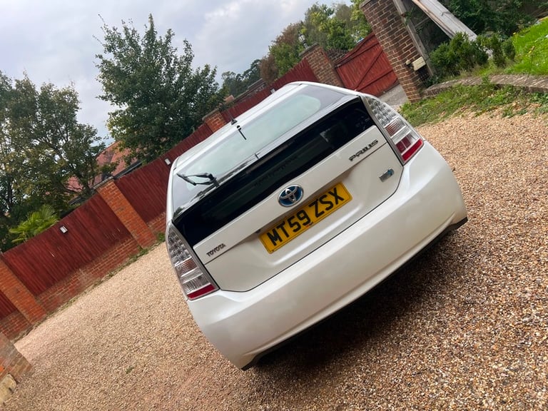 Toyota Prius VVT-I T SPIRIT